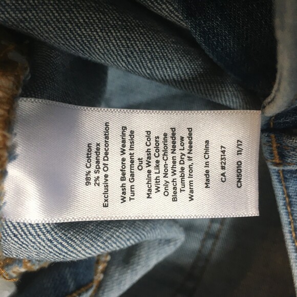 Talbots Flawless Girlfriend Jeans Size 16 16W Embroidered Cropped Denim Capris - Picture 9 of 12